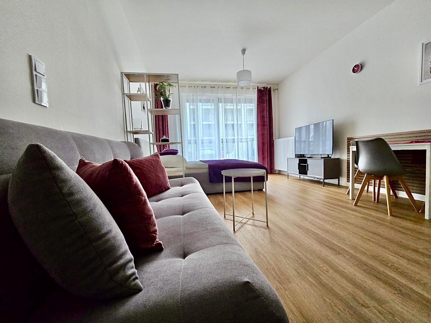 EASY RENT Apartments - Business Center 101