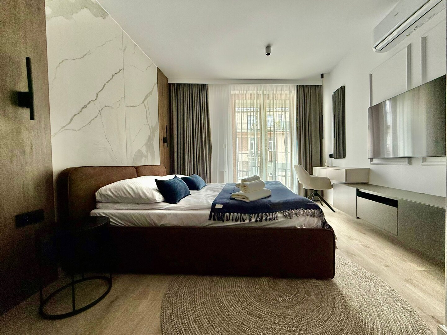 EASY RENT- Wieniawska 81